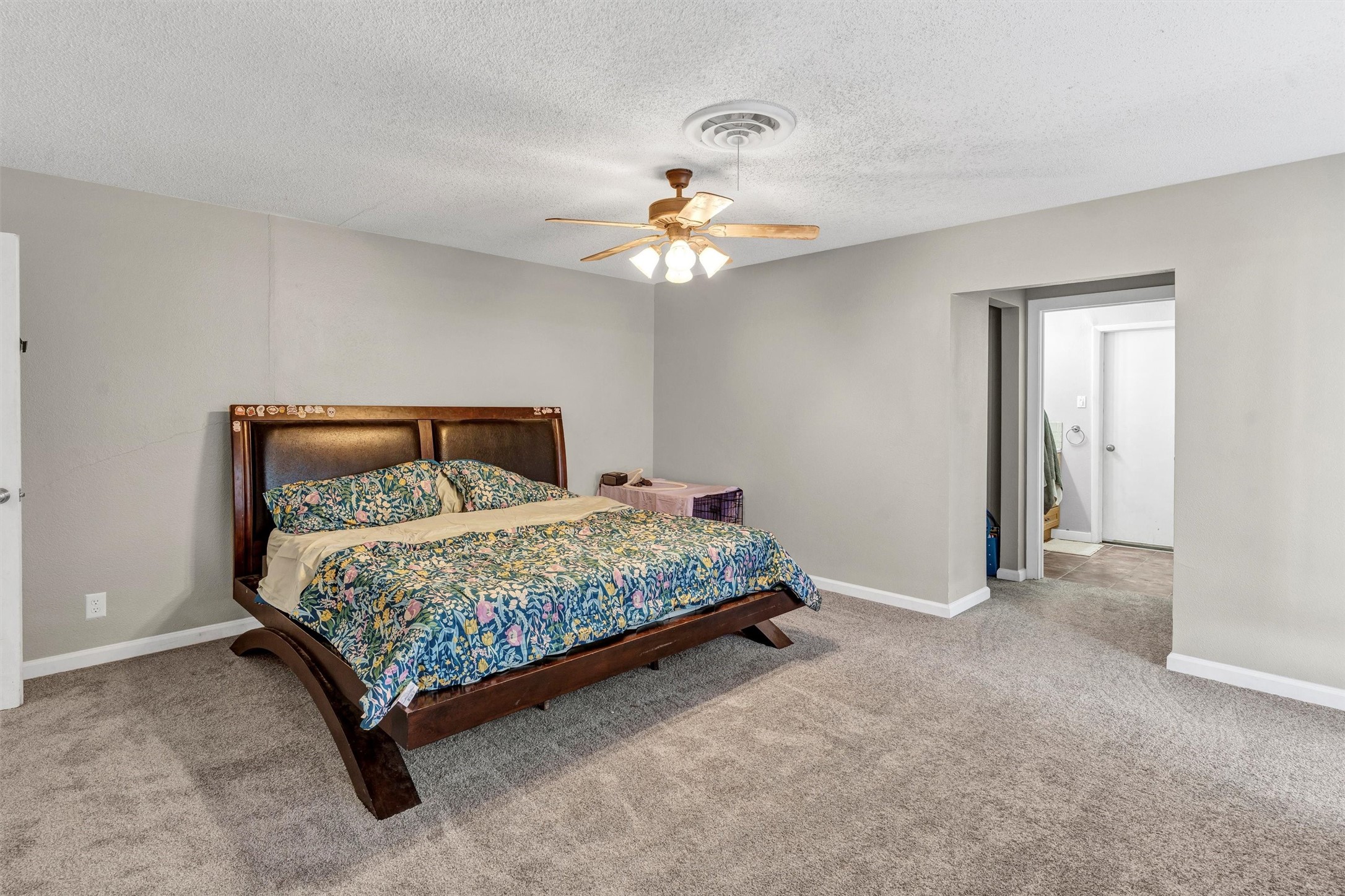 706 E Criner Street Grandview TX 76050