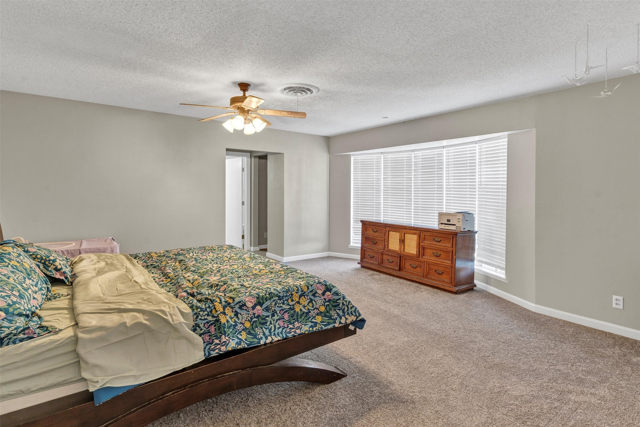 706 E Criner Street Grandview TX 76050