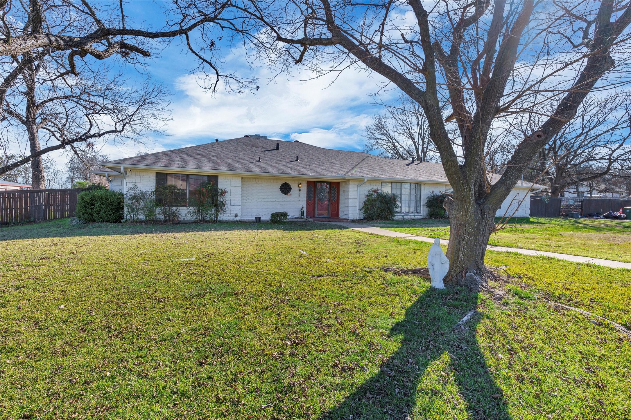 706 E Criner Street Grandview TX 76050