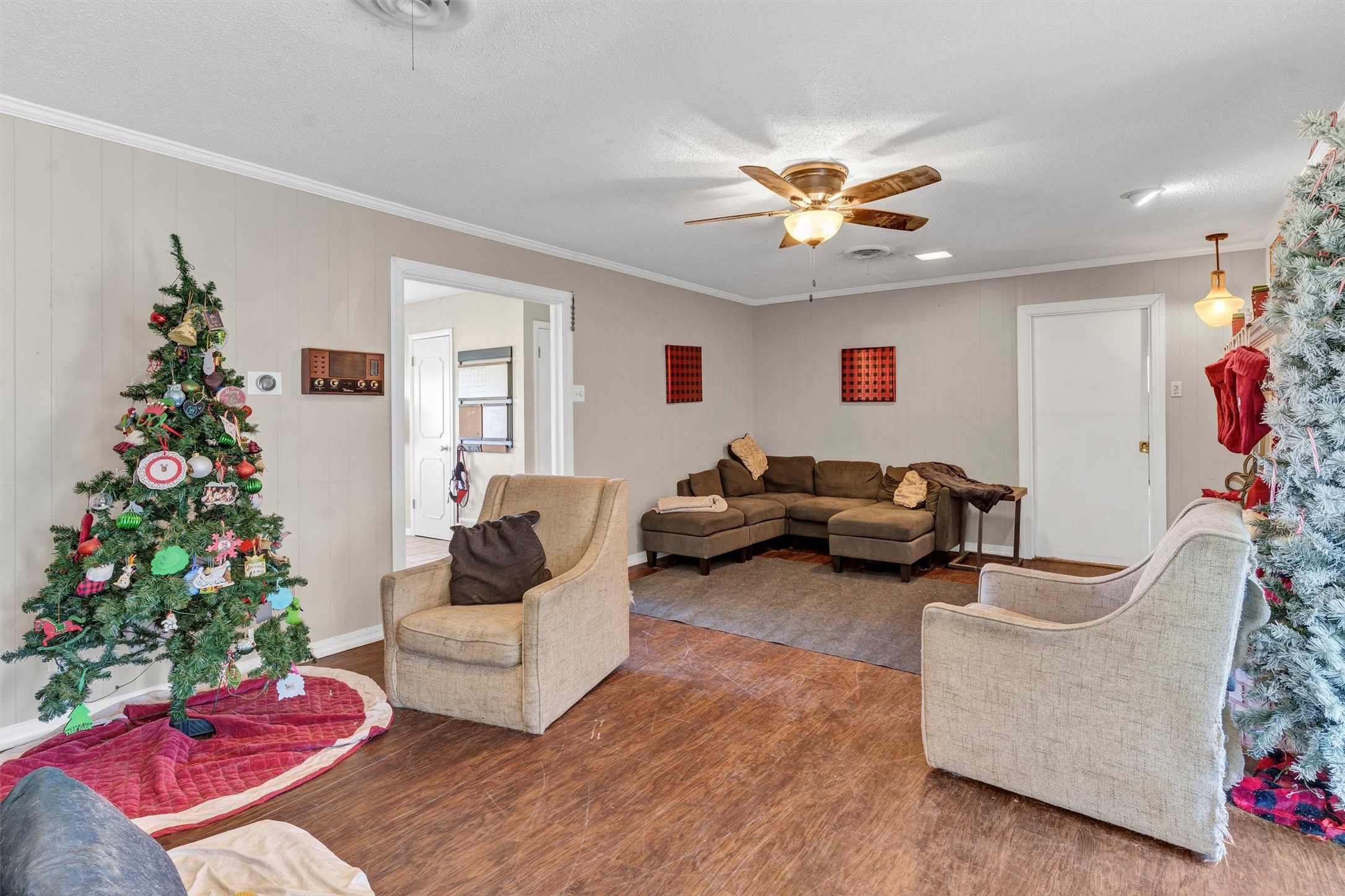 706 E Criner Street Grandview TX 76050