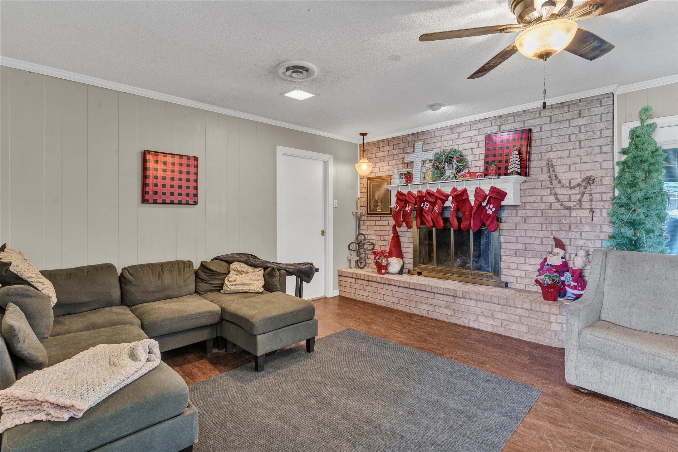 706 E Criner Street Grandview TX 76050