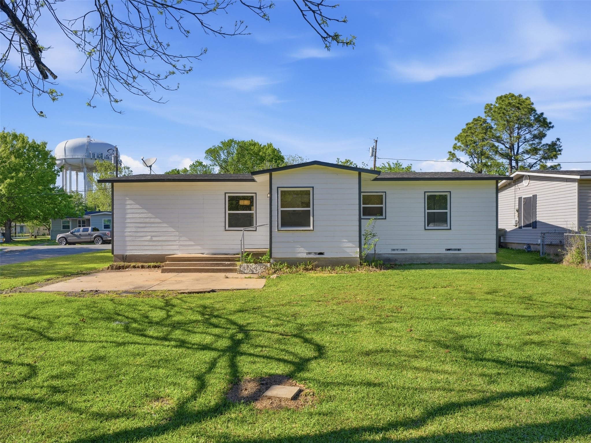 328 W Burton Street Sherman TX 75092