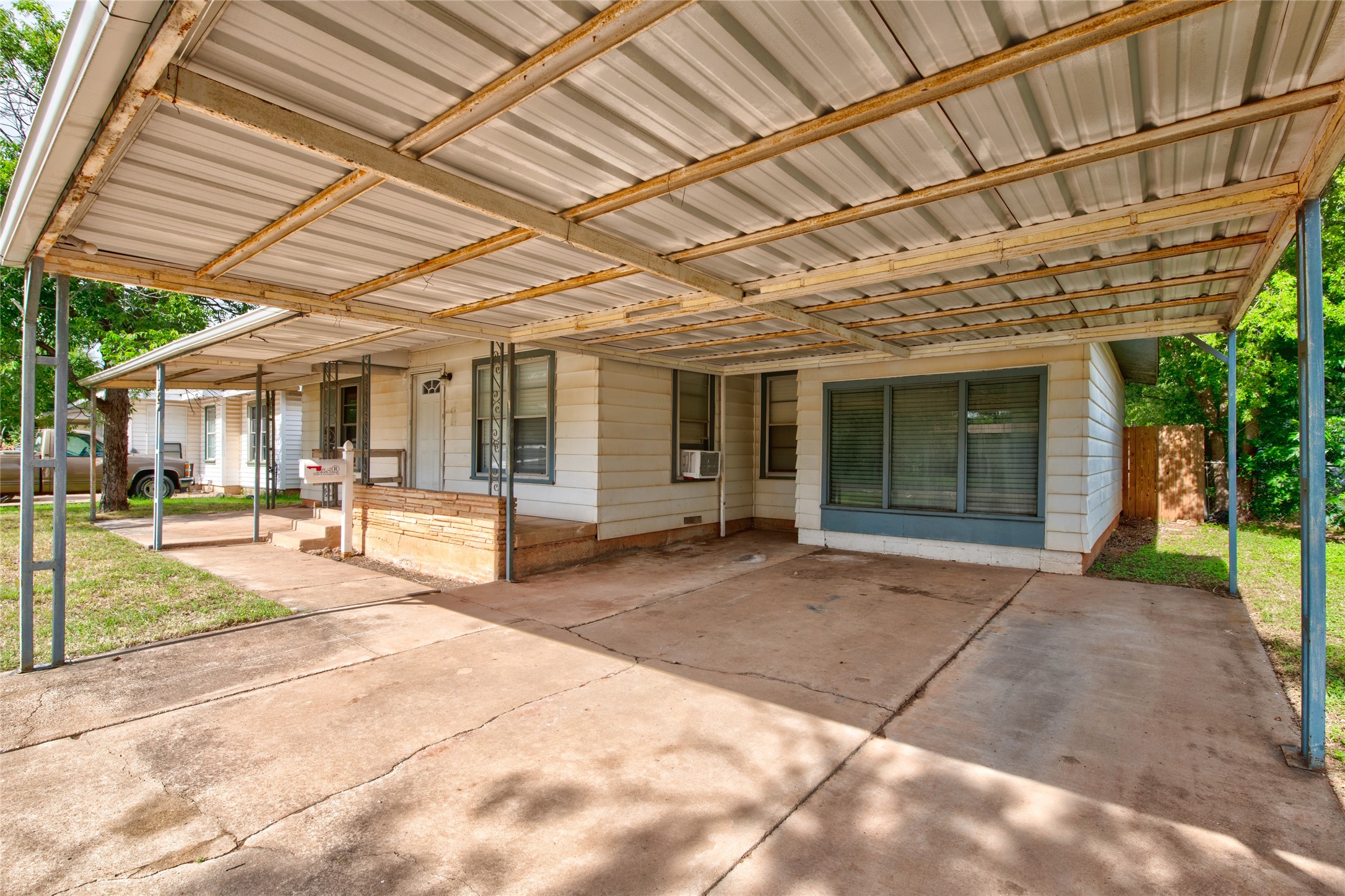 1026 S Crockett Abilene TX 79605