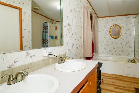 336 Heddingham Drive Gordonville TX 76245