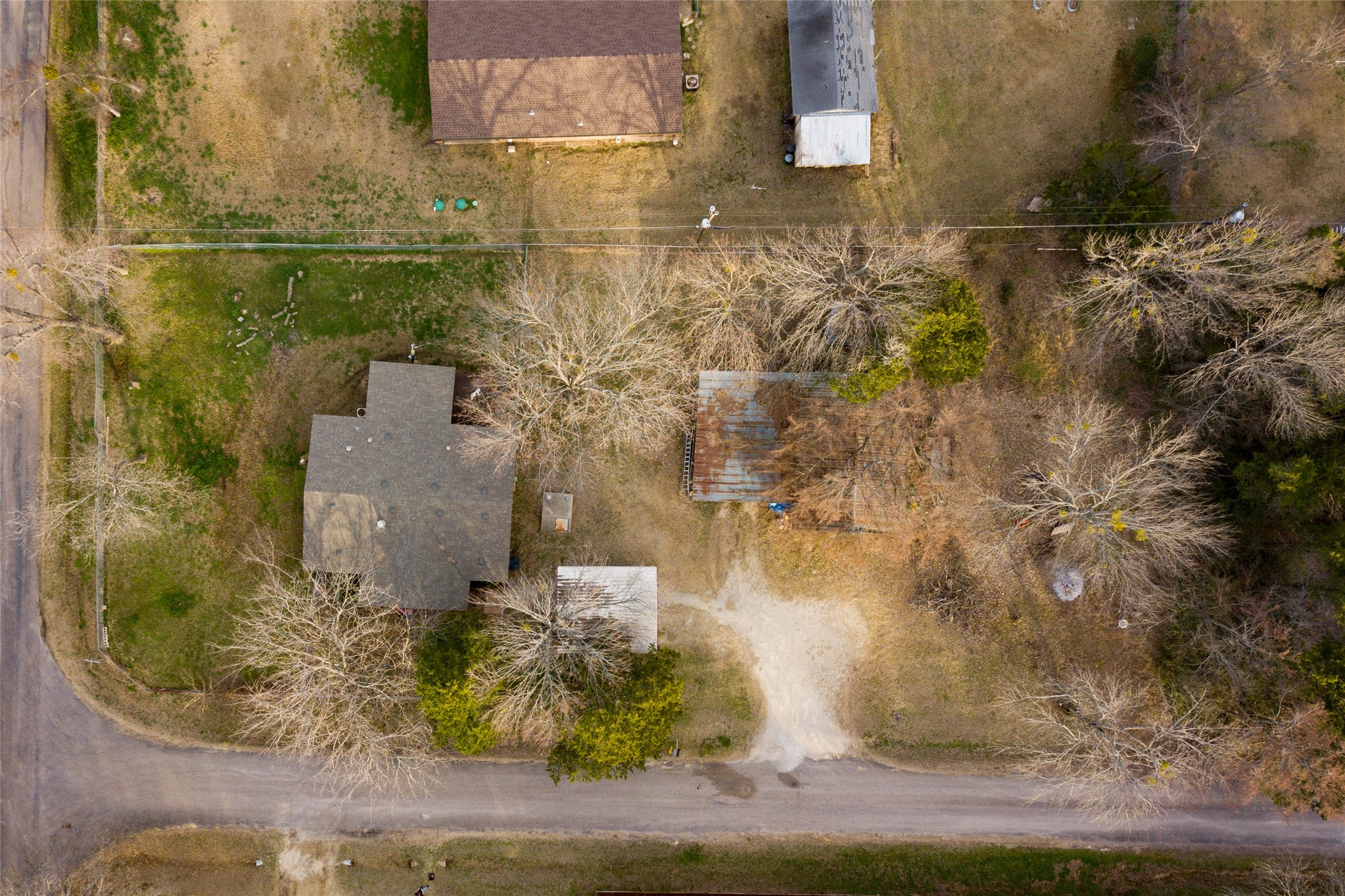 336 Heddingham Drive Gordonville TX 76245
