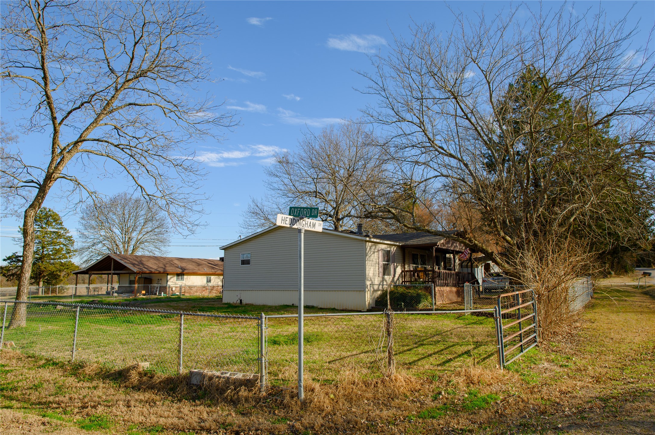 336 Heddingham Drive Gordonville TX 76245