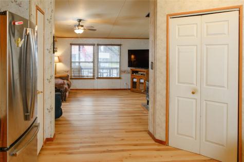 336 Heddingham Drive Gordonville TX 76245
