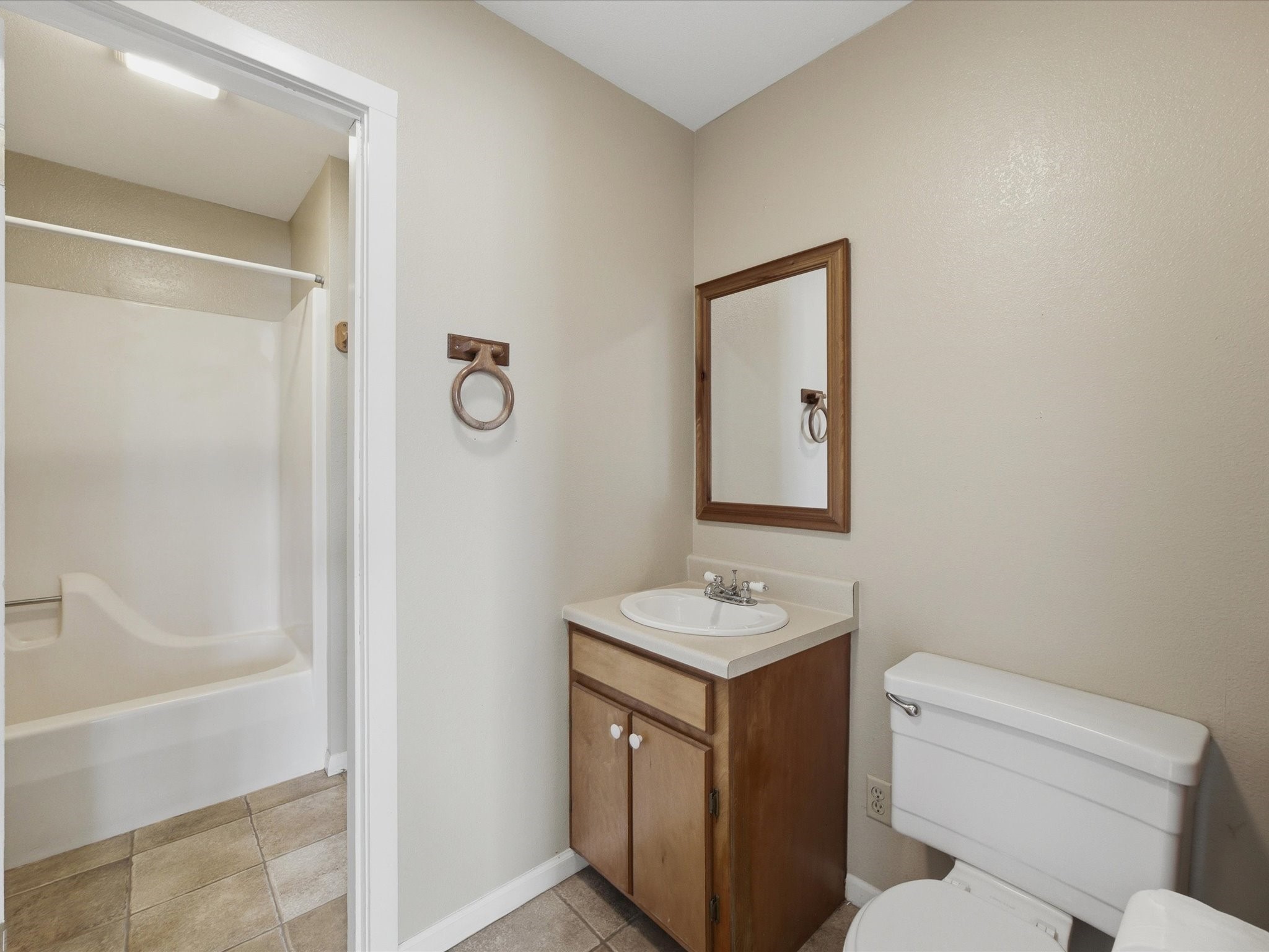 750 Lyons Road Ennis TX 75119