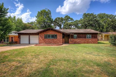7221 Jewell Avenue Fort Worth TX 76112