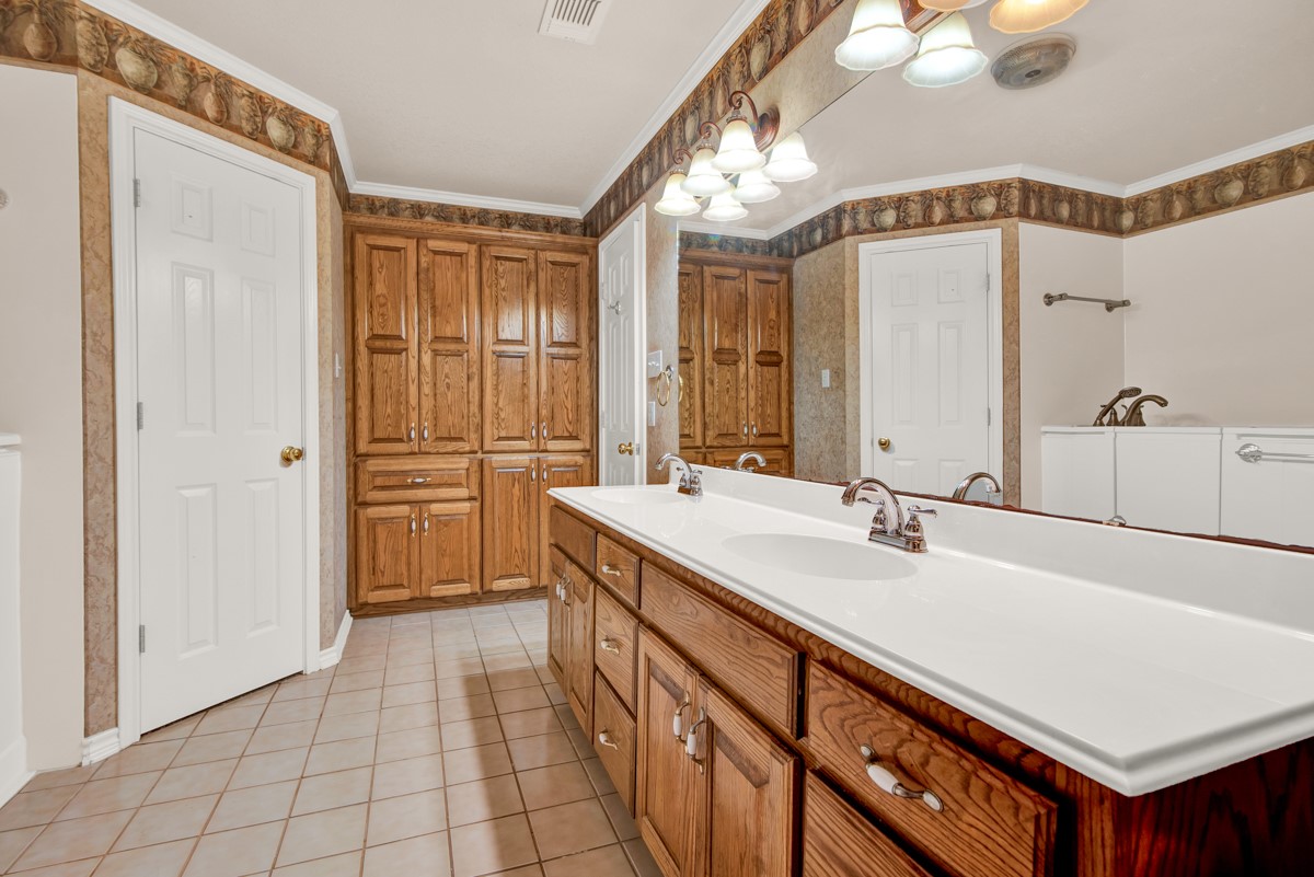 4942 E Highway 69 Denison TX 75021