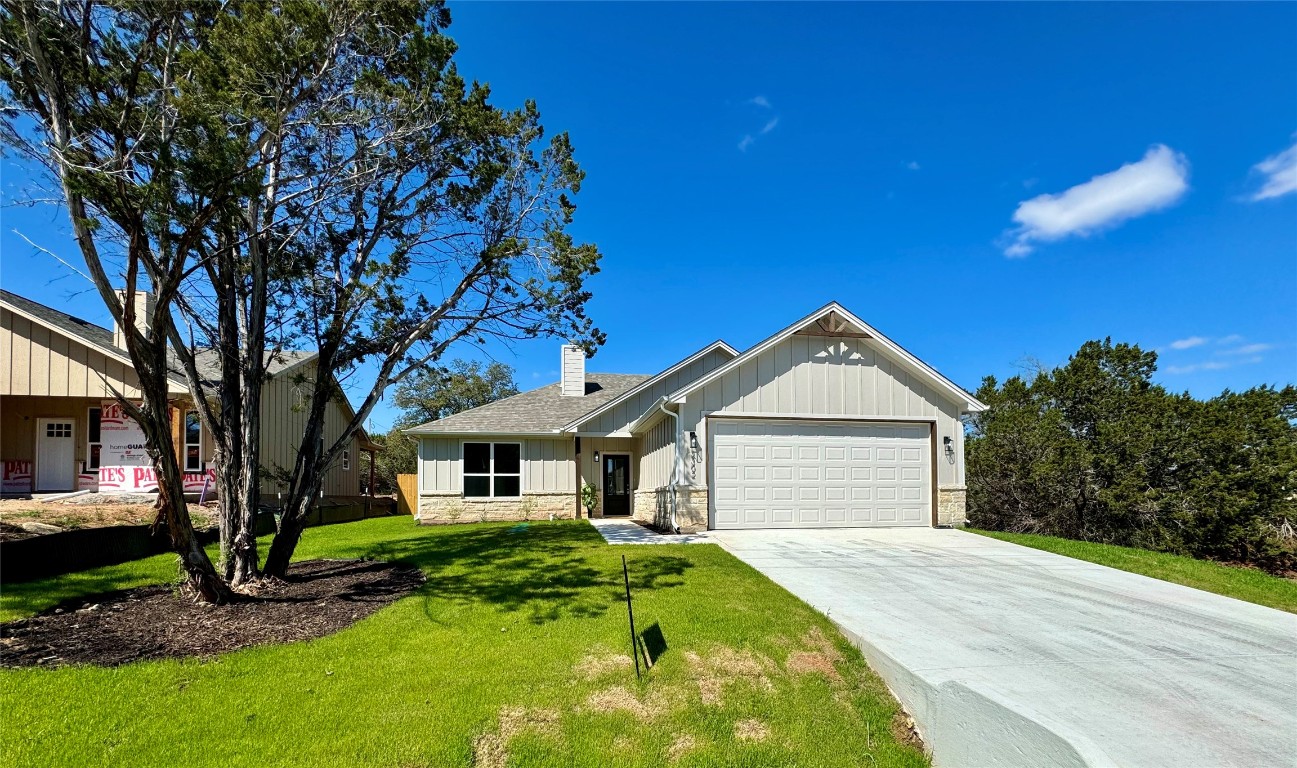 2302 Angelina Street Granbury TX 76048