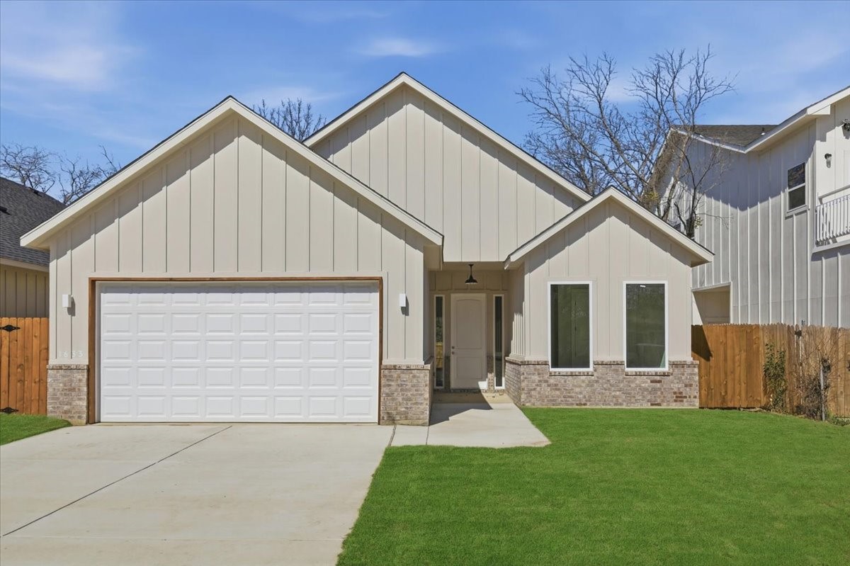 1633 E Tucker Street Fort Worth TX 76104