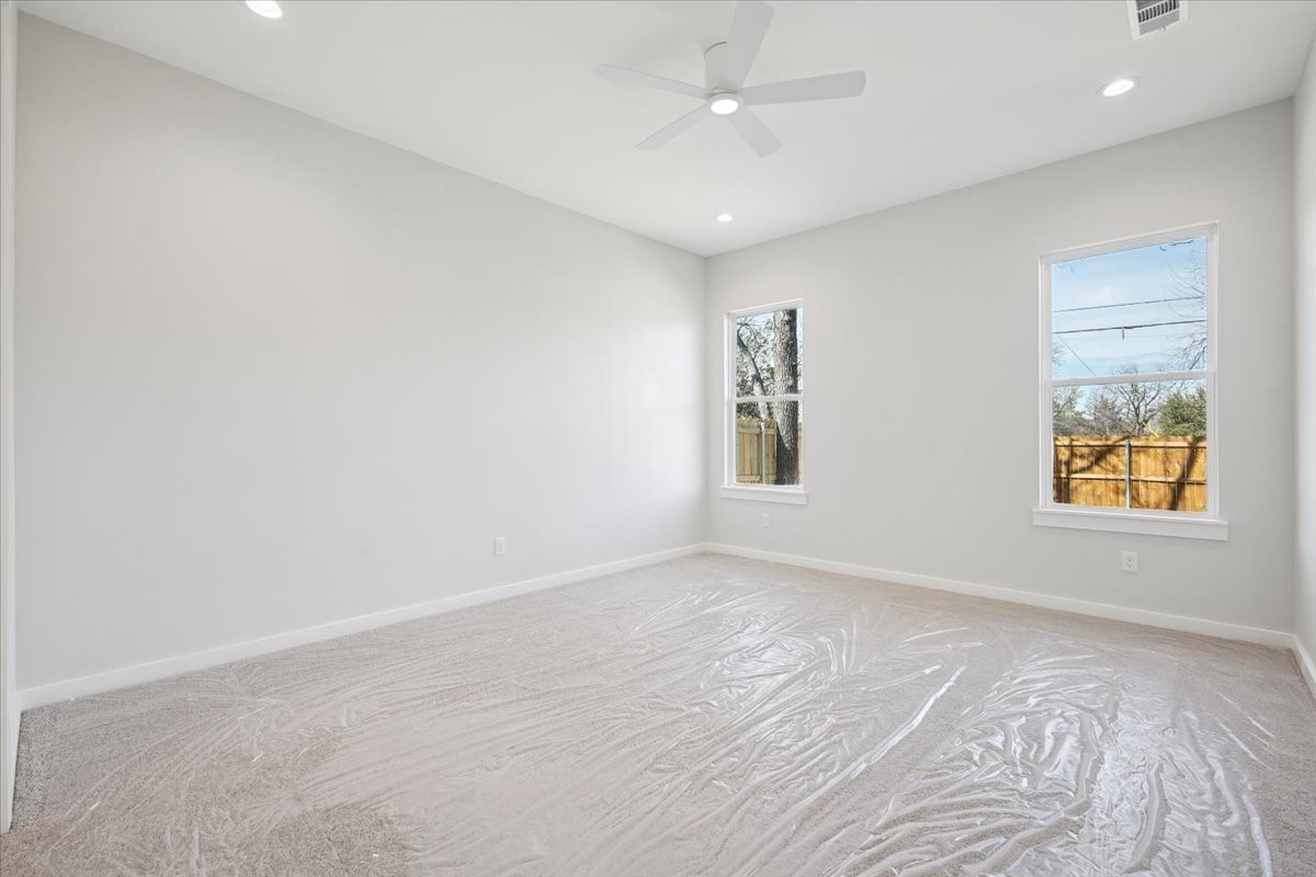 1633 E Tucker Street Fort Worth TX 76104