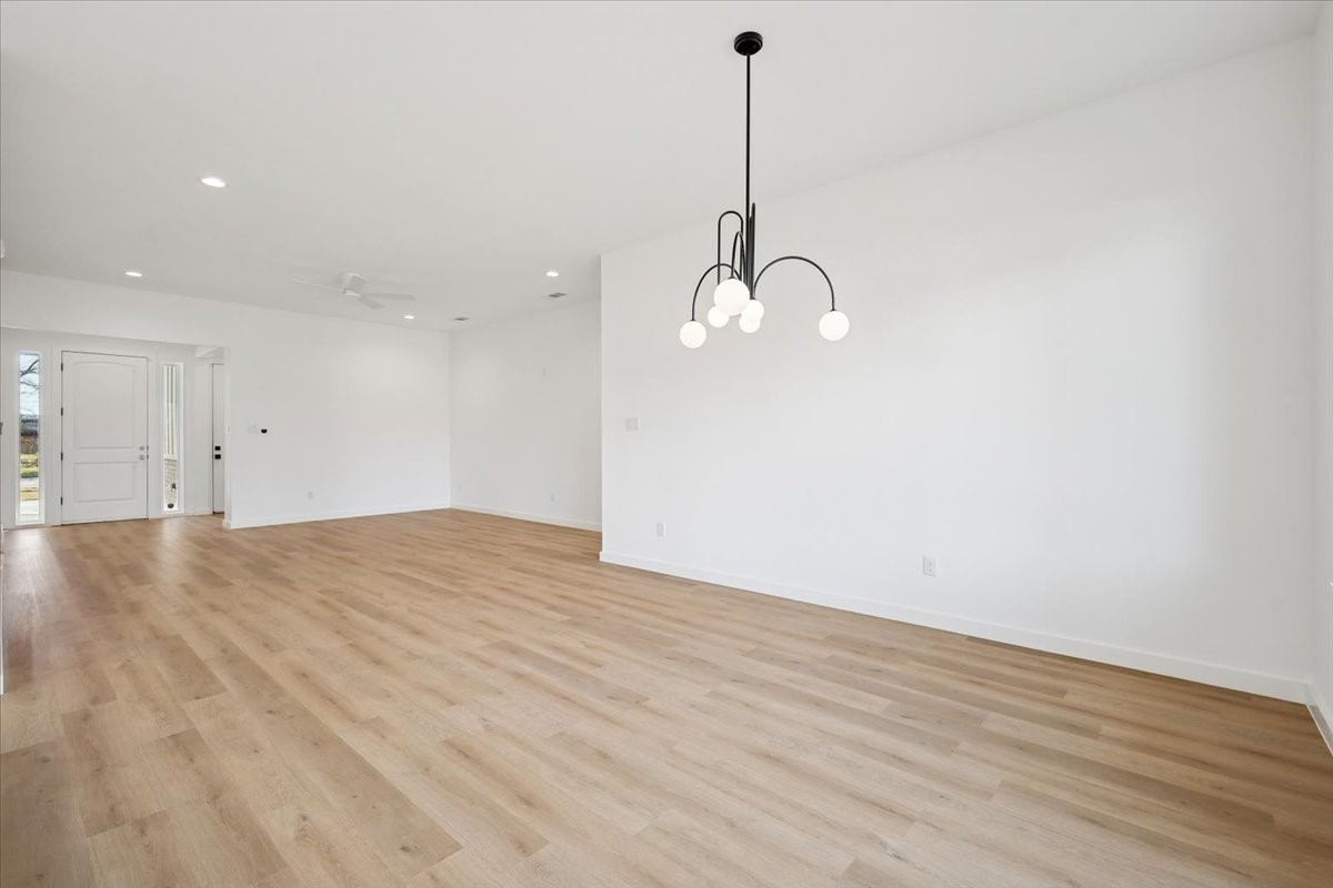 1633 E Tucker Street Fort Worth TX 76104