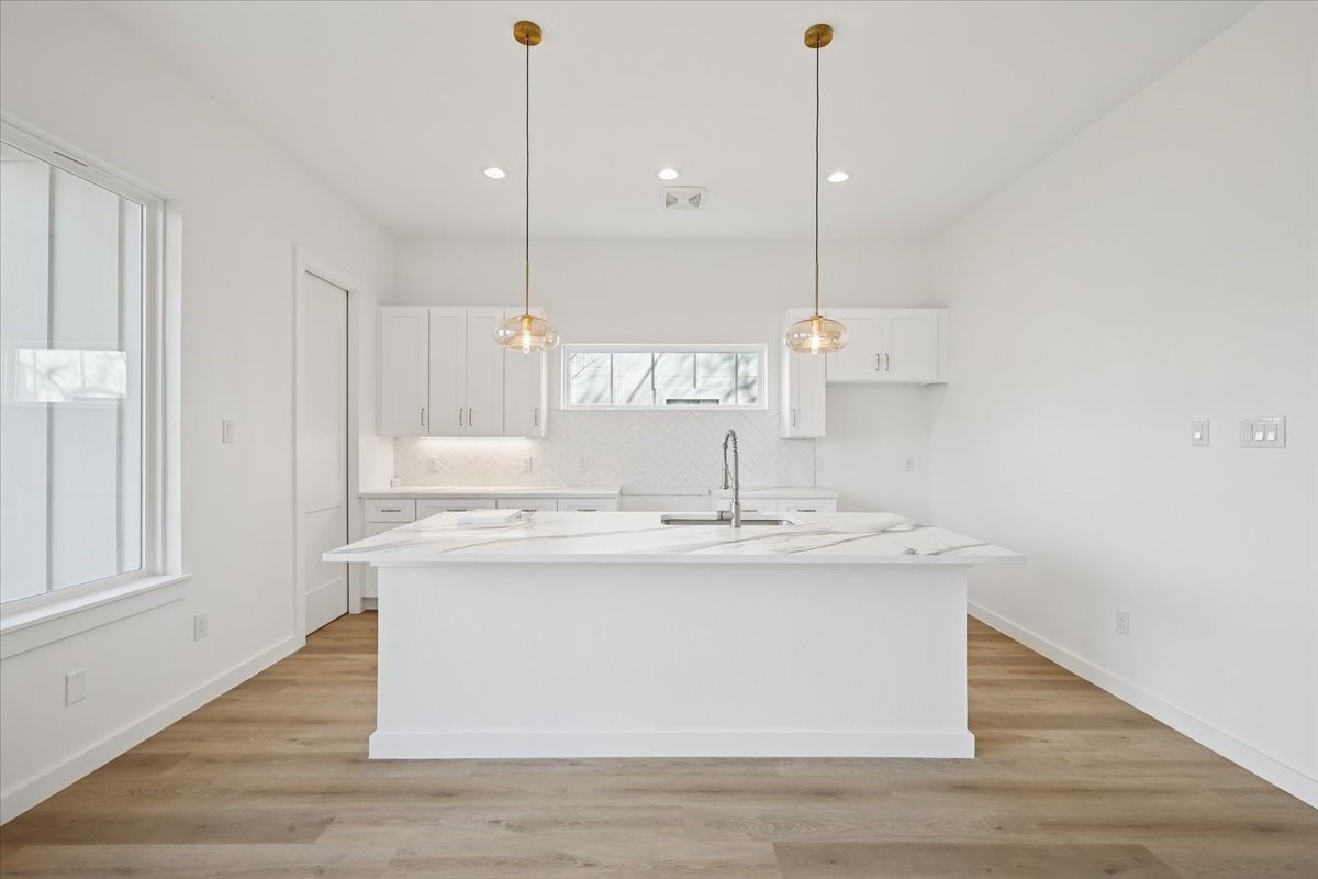 1633 E Tucker Street Fort Worth TX 76104