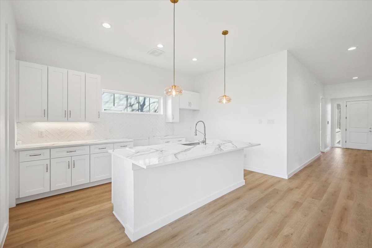 1633 E Tucker Street Fort Worth TX 76104