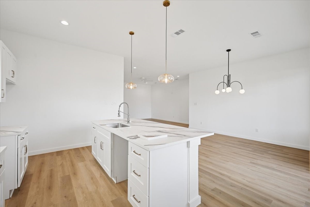 1633 E Tucker Street Fort Worth TX 76104