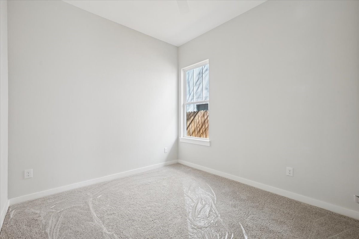 1633 E Tucker Street Fort Worth TX 76104