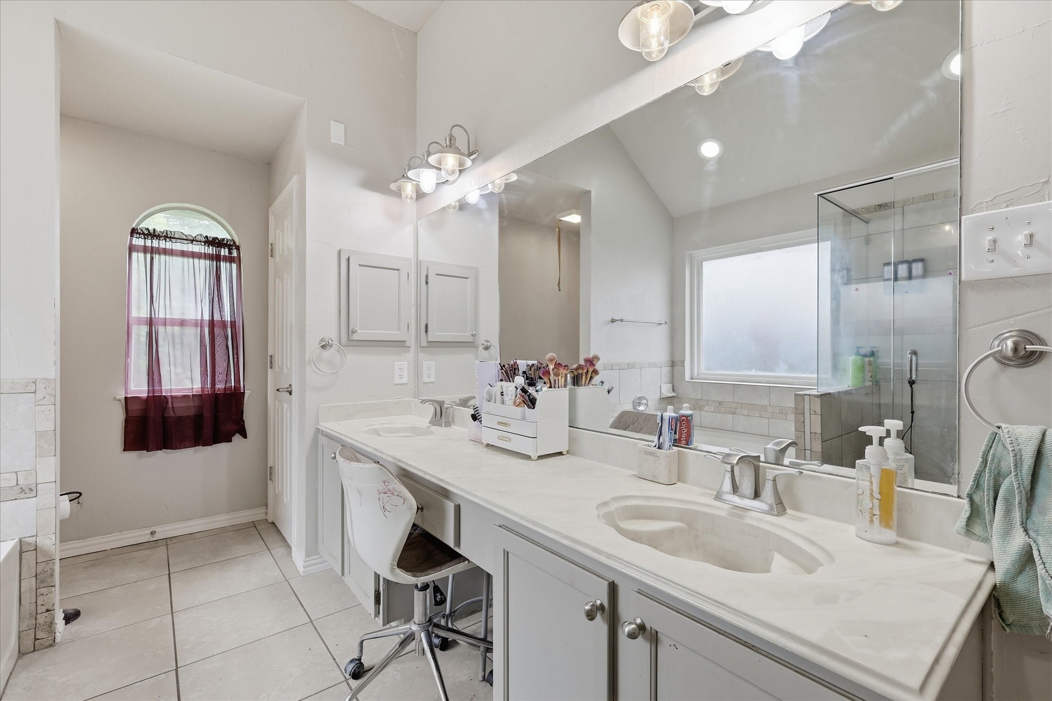 7029 Bernadine Drive Watauga TX 76148