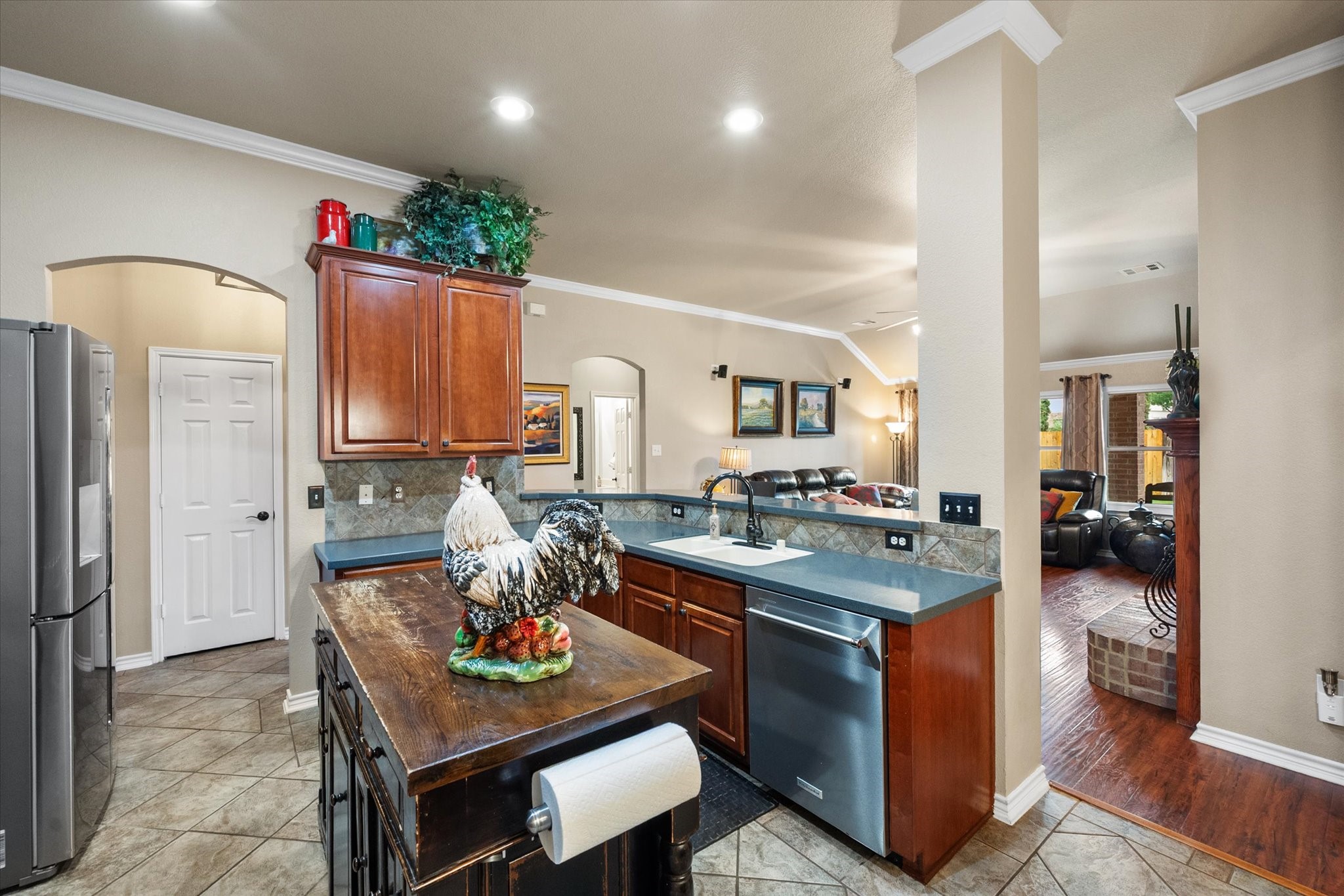 904 Lindstrom Drive Fort Worth TX 76131