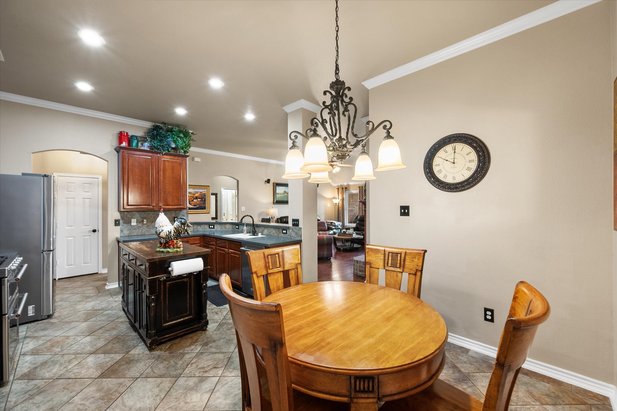904 Lindstrom Drive Fort Worth TX 76131