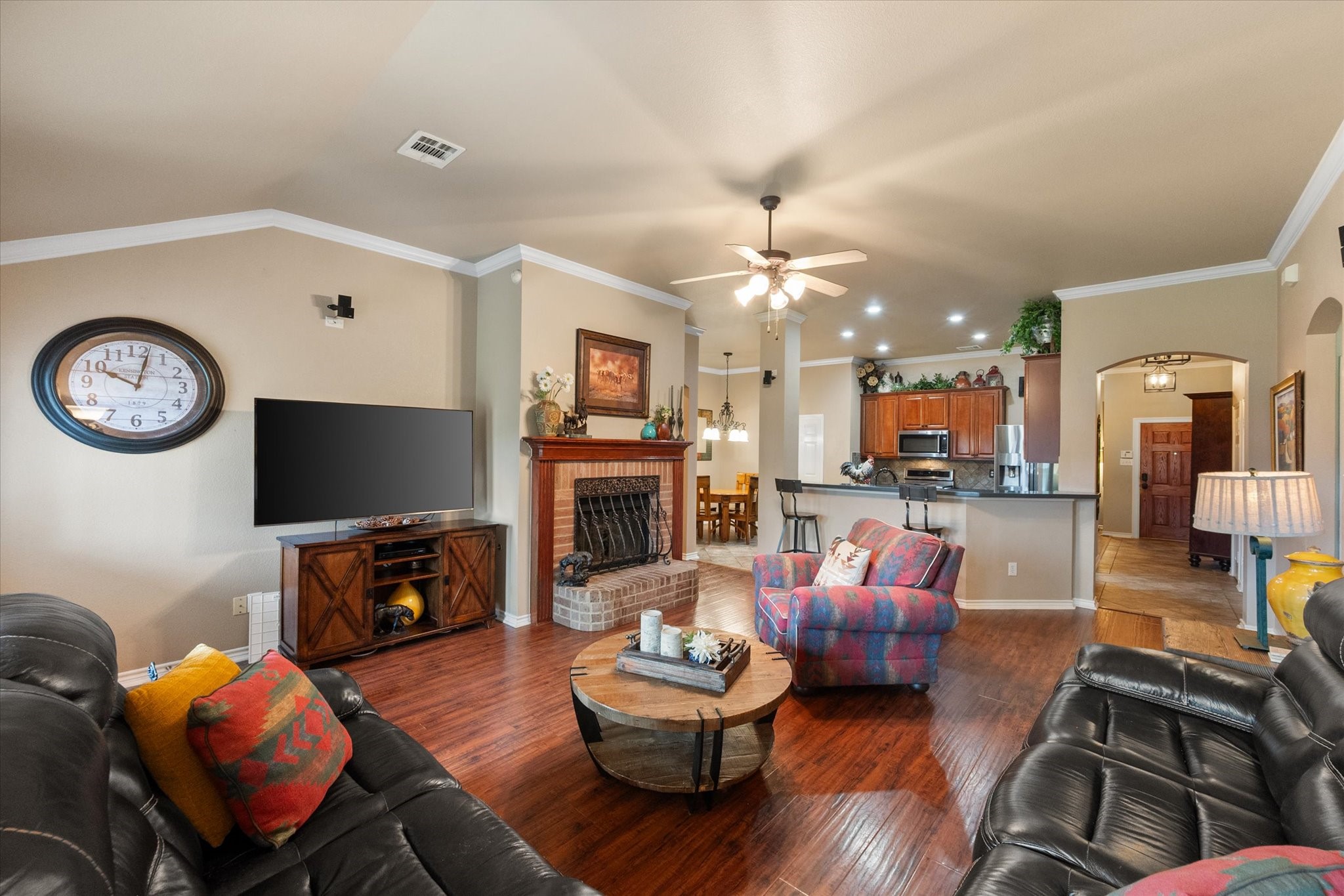 904 Lindstrom Drive Fort Worth TX 76131