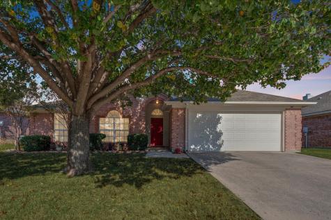 540 Cambridge Drive Saginaw TX 76179