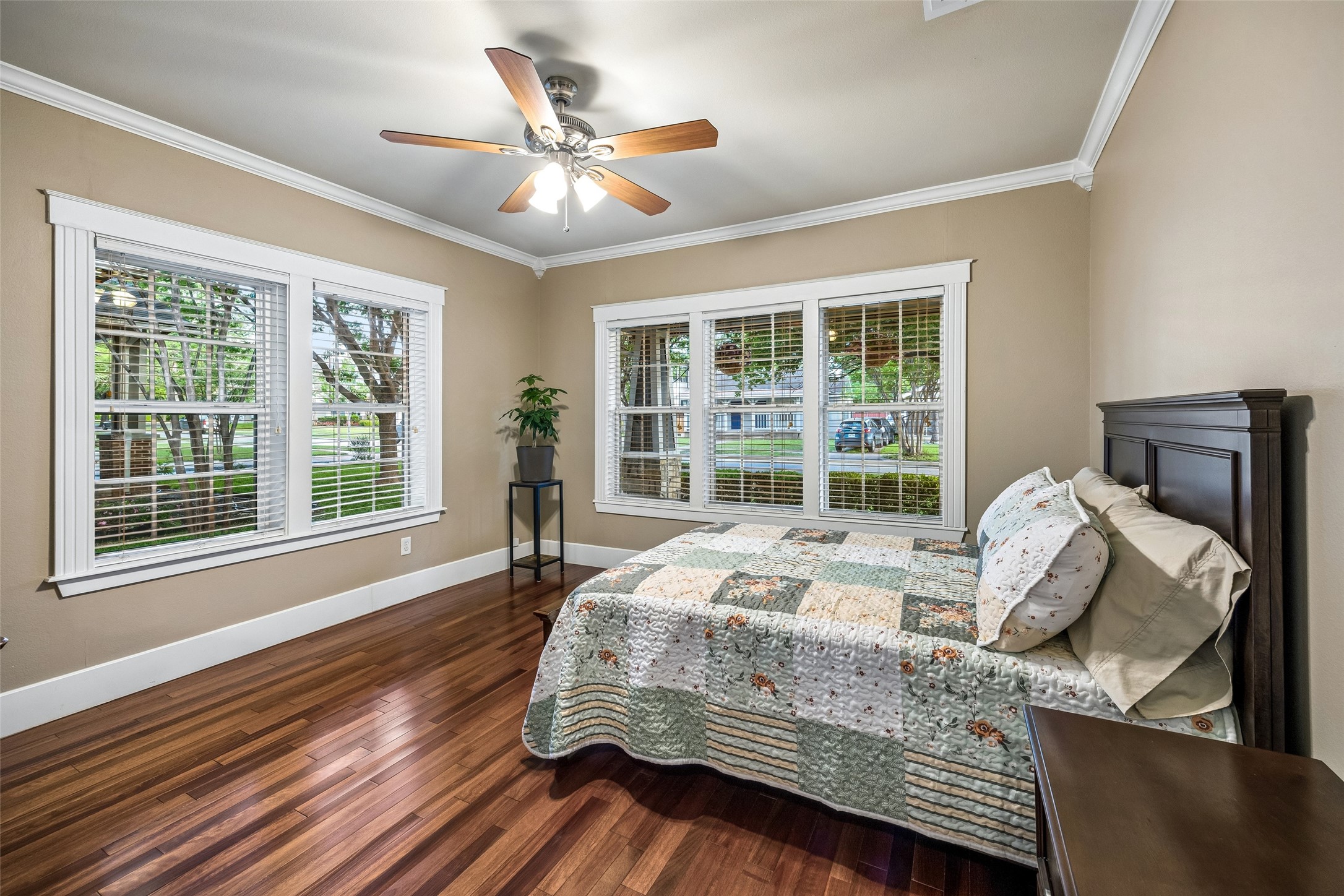 5211 Willis Avenue Dallas TX 75206