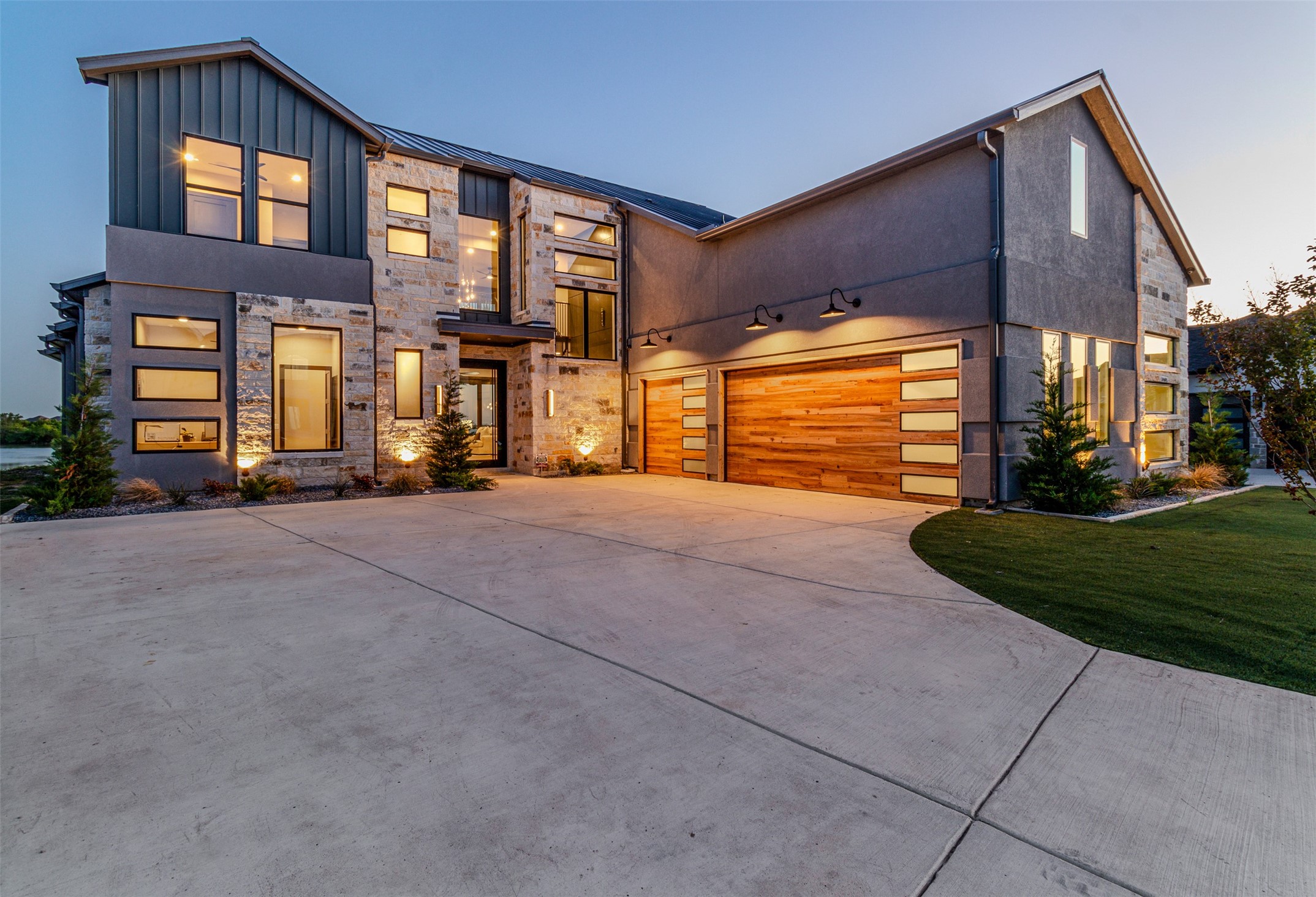 1960 Noe Boulevard Heath TX 75126