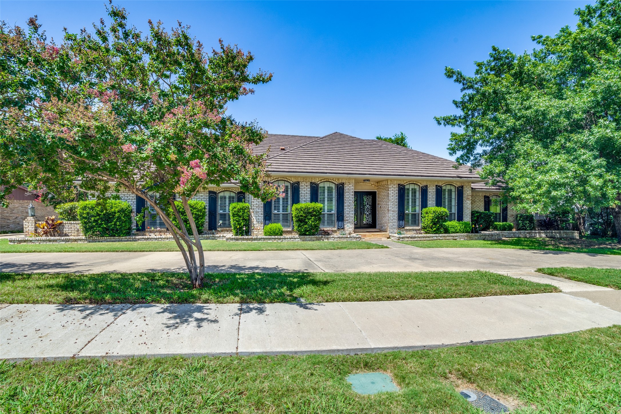 421 Guadalajara Circle Irving TX 75062