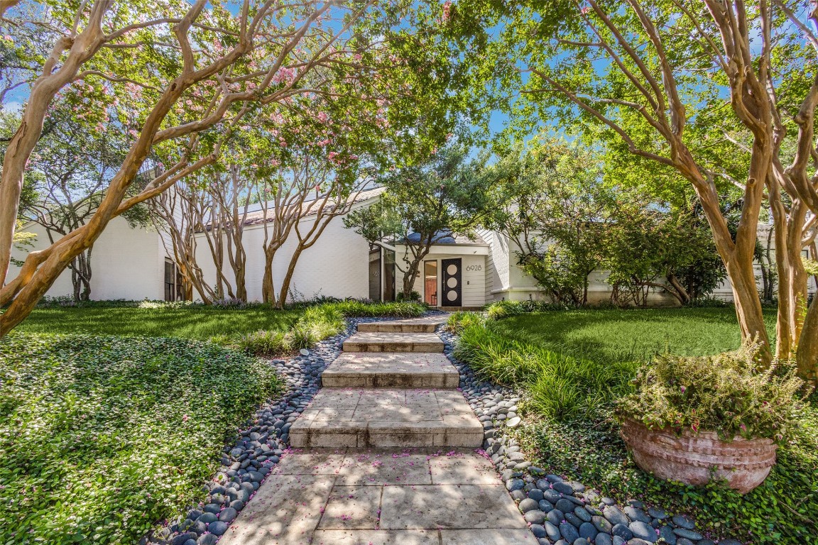 6928 Delrose Drive Dallas TX 75214