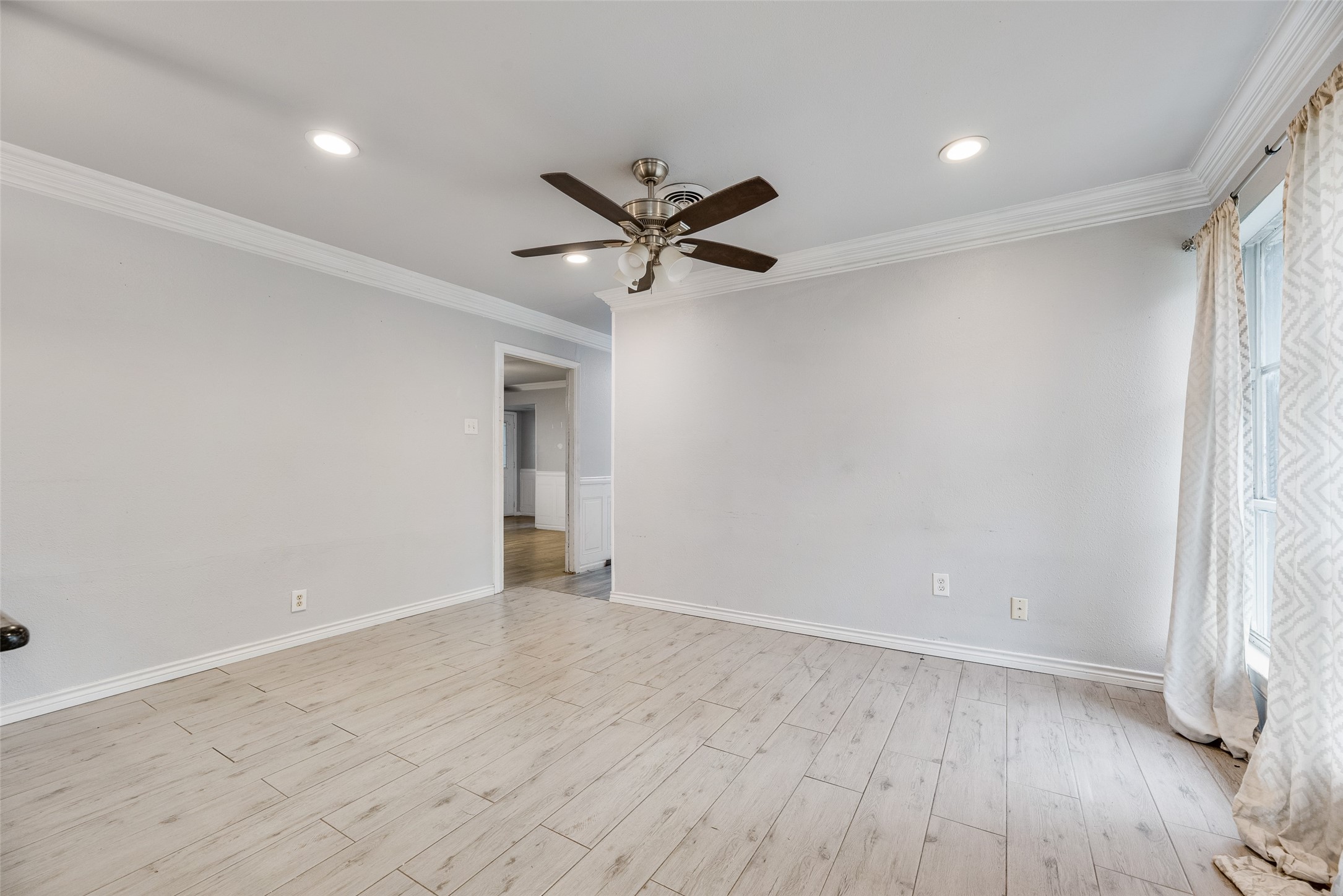 1207 Ridgeway Drive Richardson TX 75080
