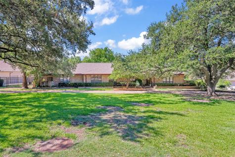 6918 Meadowcreek Drive Dallas TX 75254