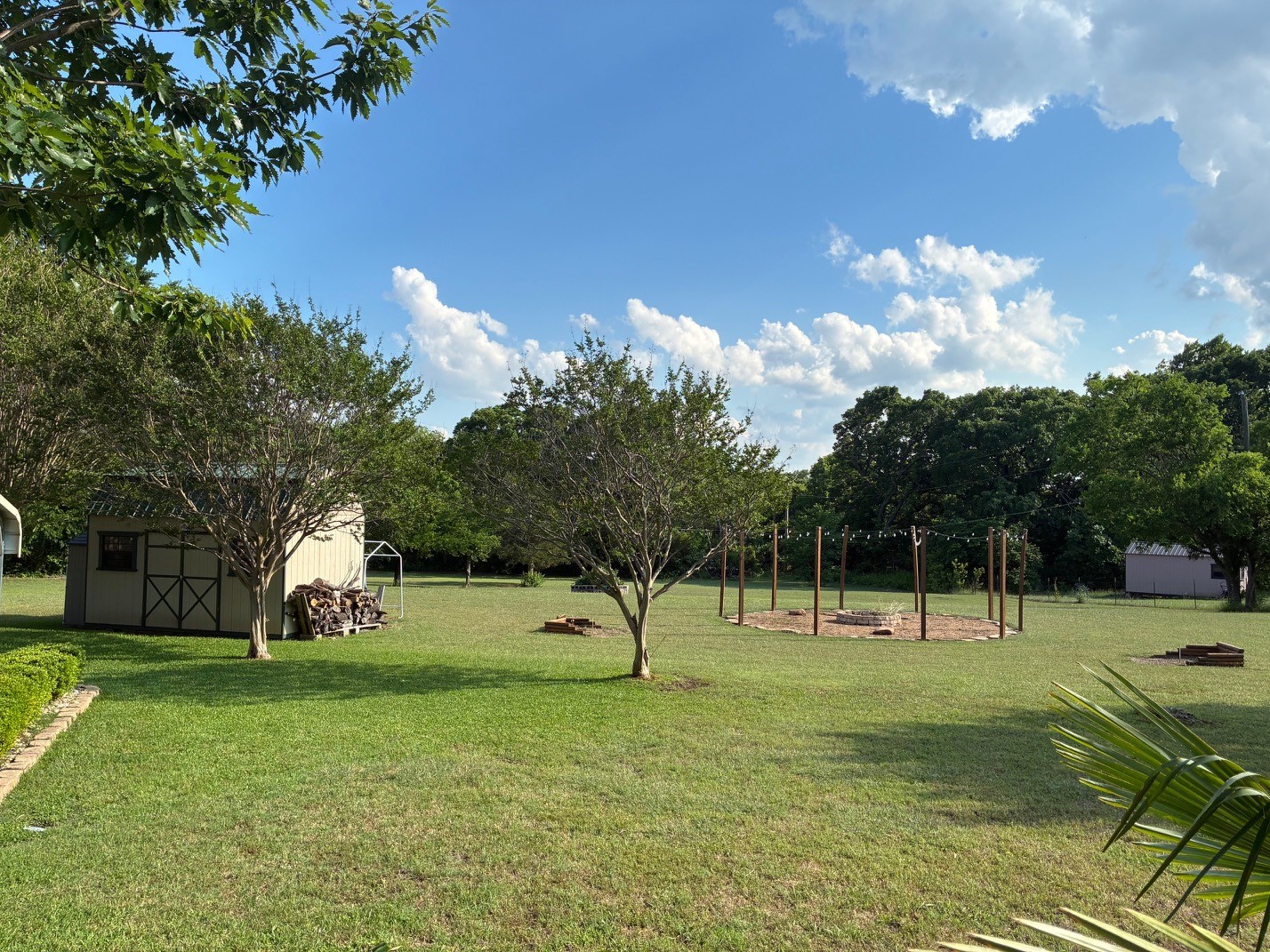 105 Elm Drive Oak Leaf TX 75154
