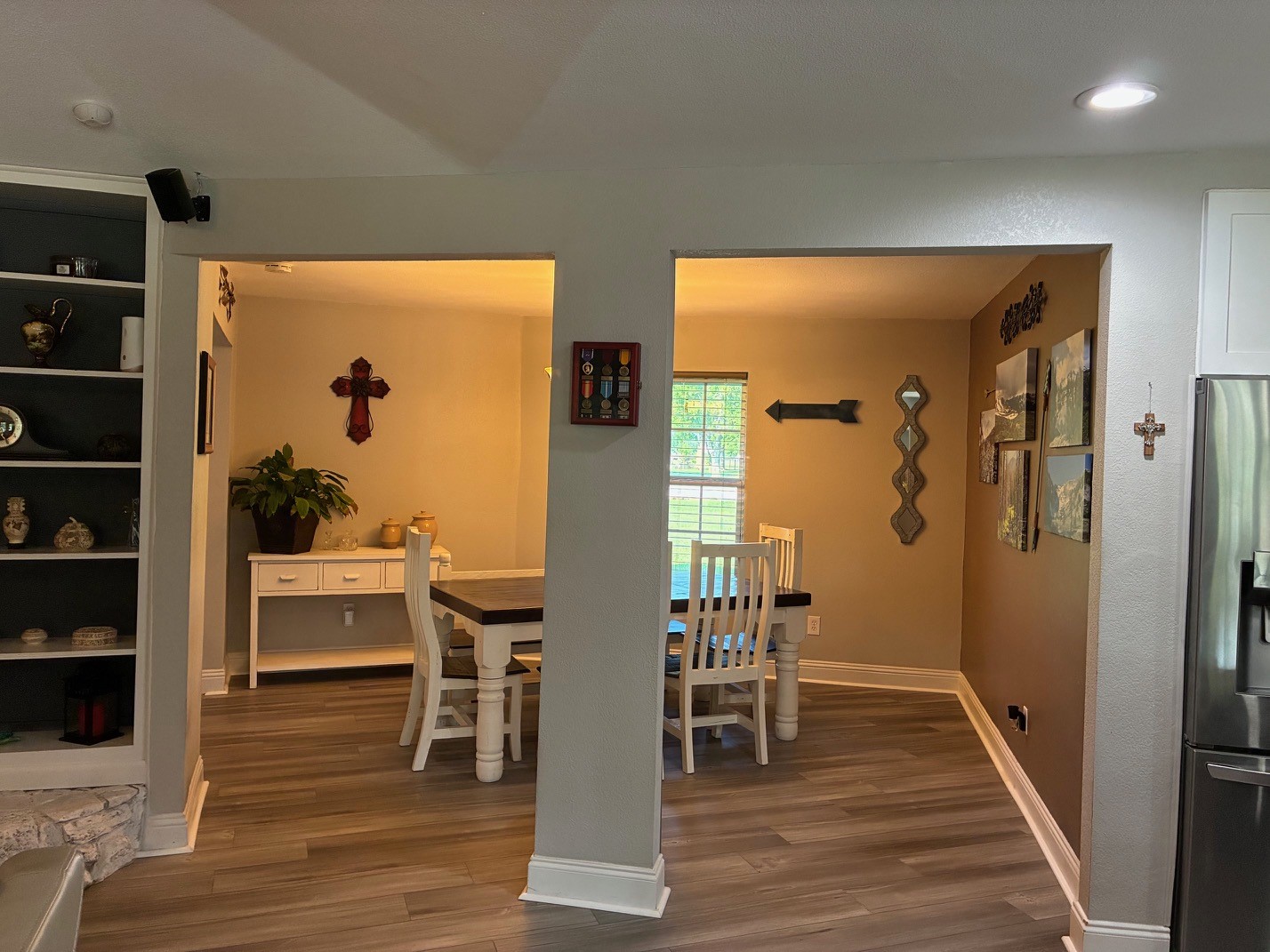 105 Elm Drive Oak Leaf TX 75154