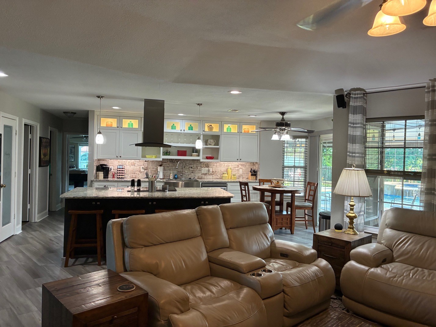 105 Elm Drive Oak Leaf TX 75154