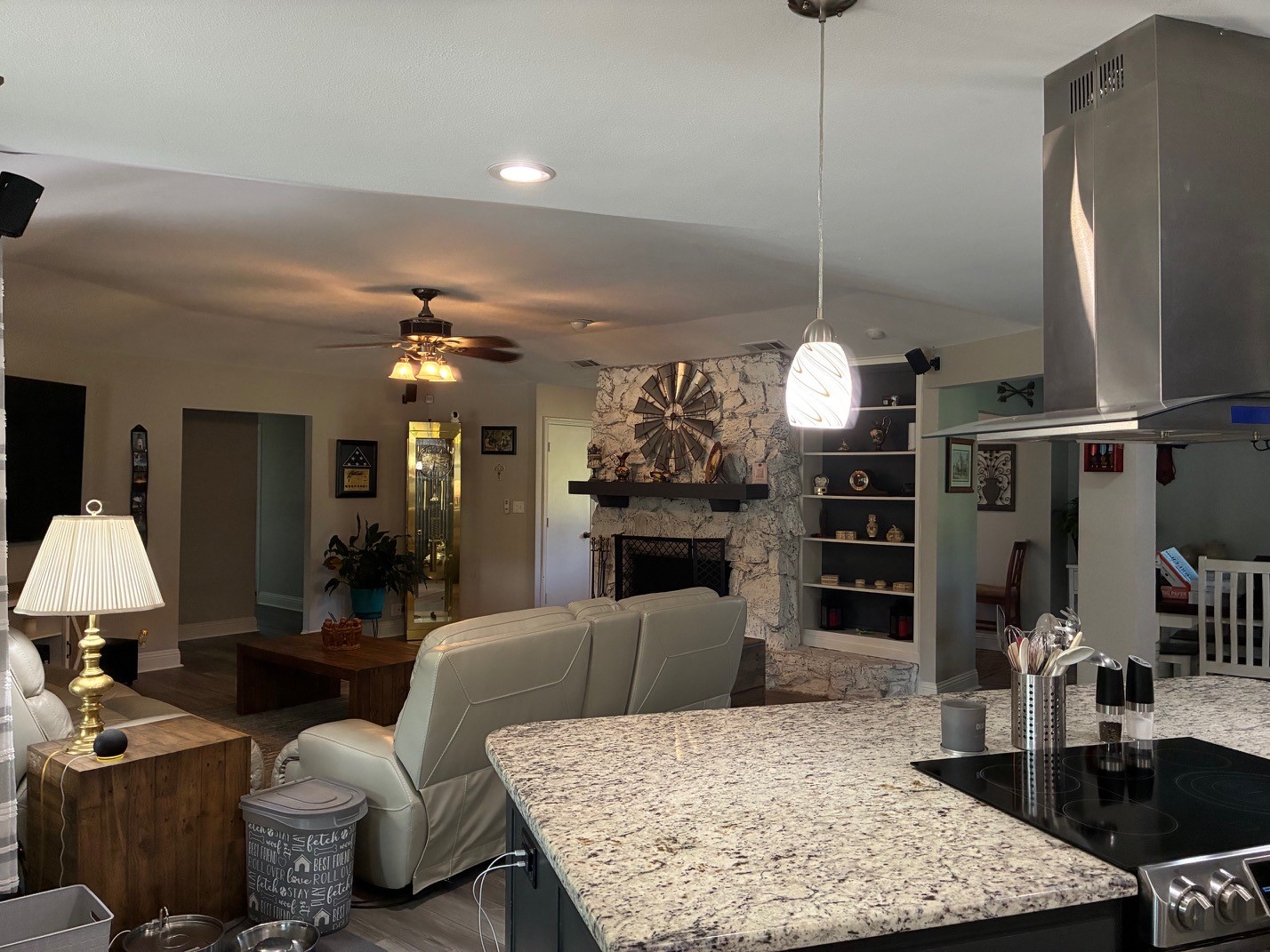 105 Elm Drive Oak Leaf TX 75154