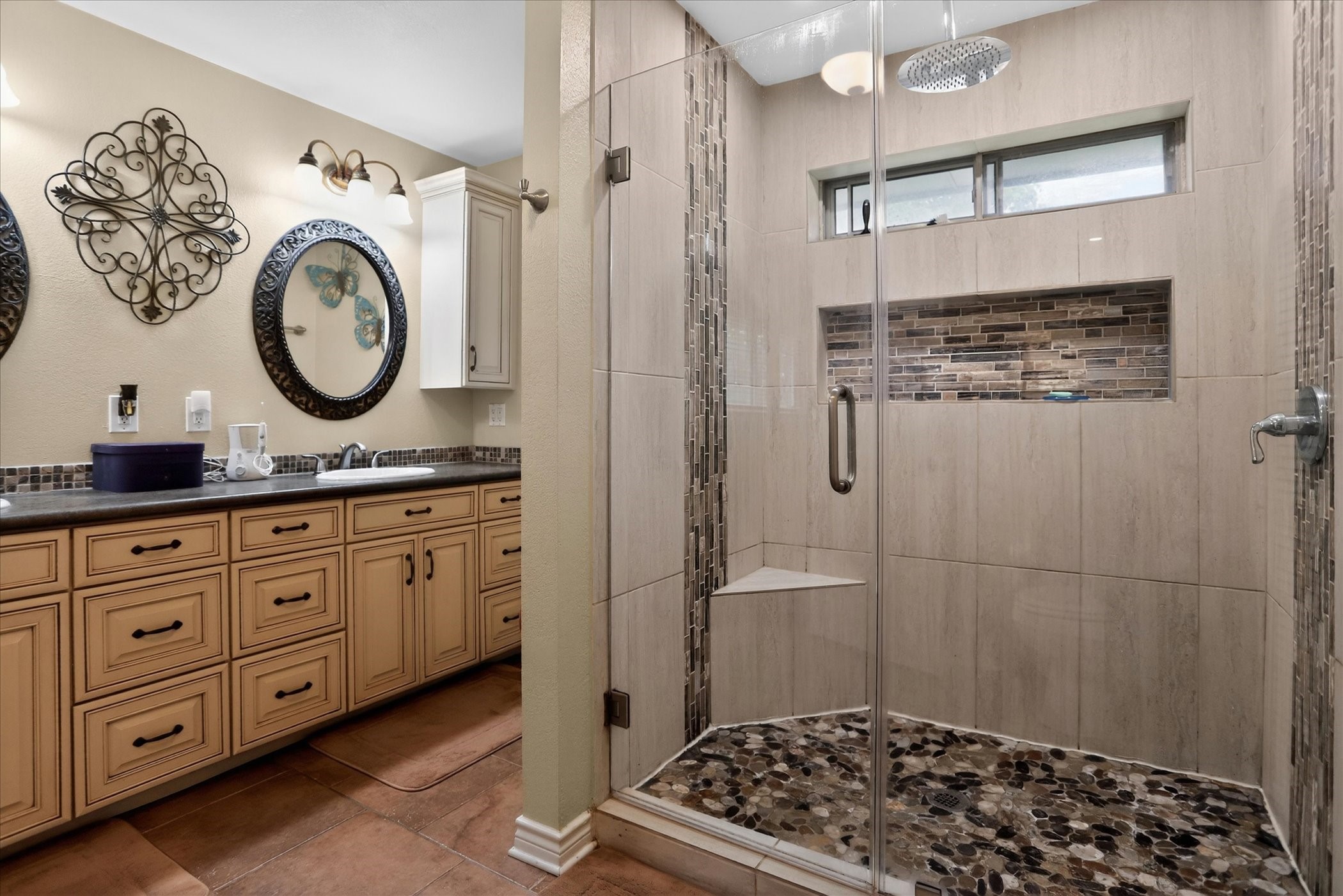 105 Elm Drive Oak Leaf TX 75154