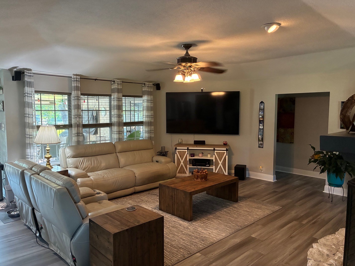 105 Elm Drive Oak Leaf TX 75154