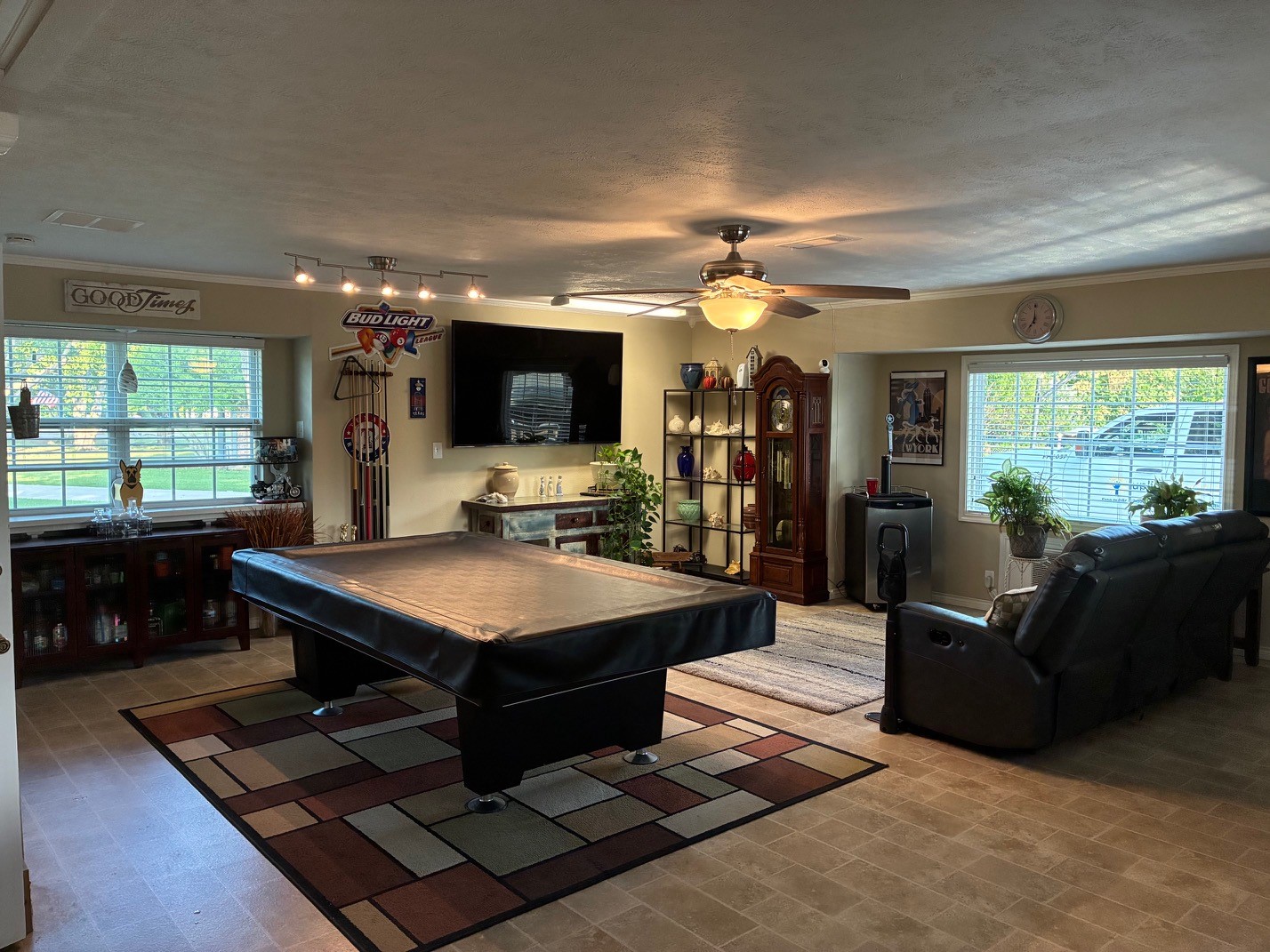 105 Elm Drive Oak Leaf TX 75154