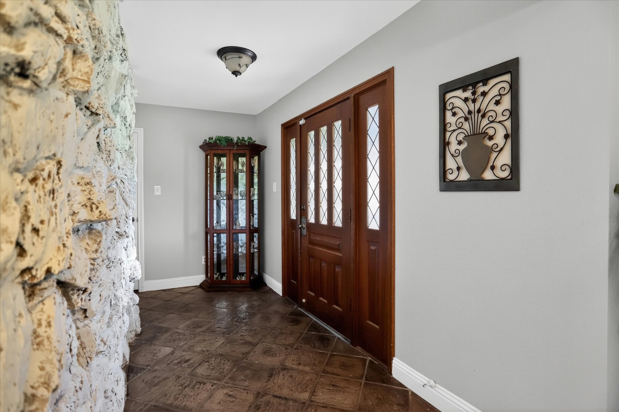 105 Elm Drive Oak Leaf TX 75154