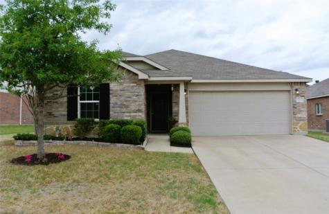 1120 Foxglove Lane Burleson TX 76028