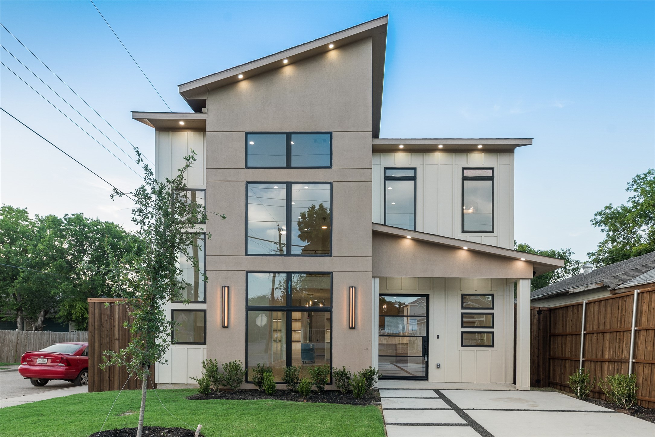 1527 Dennison Street Dallas TX 75212
