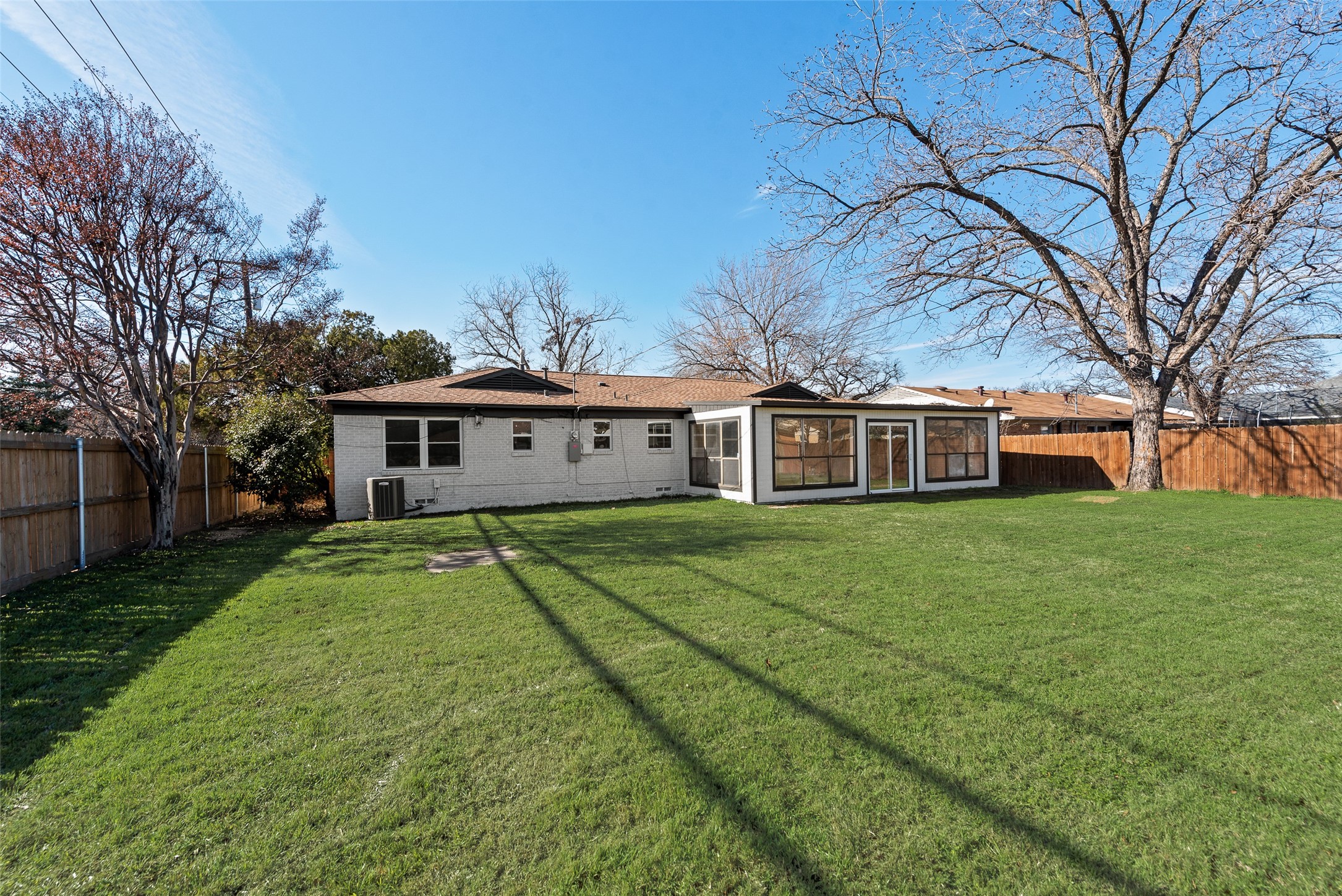 1502 Betsy Lane Irving TX 75061