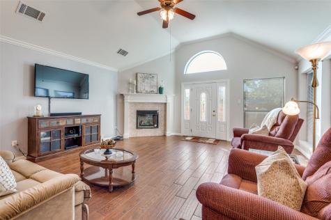 2620 Britany Circle Bedford TX 76022