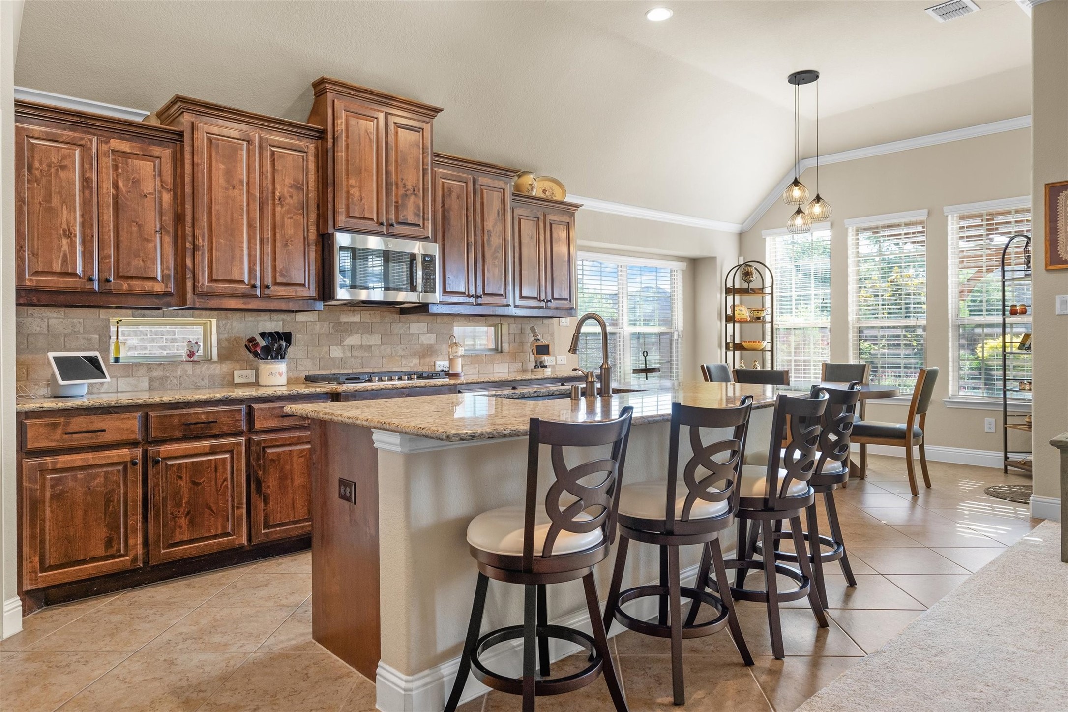 604 Satinwood Lane Euless TX 76039