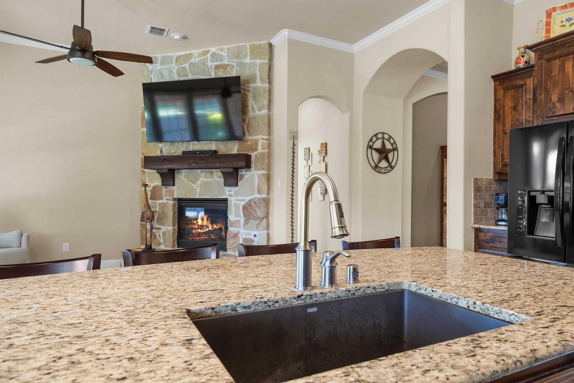 604 Satinwood Lane Euless TX 76039