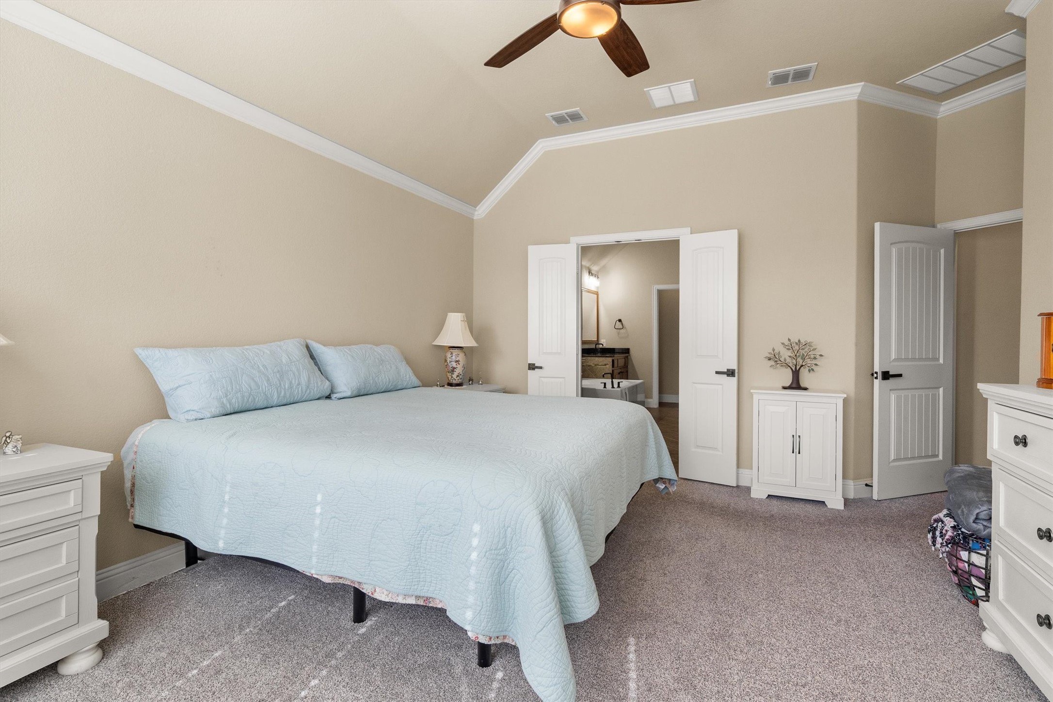 604 Satinwood Lane Euless TX 76039