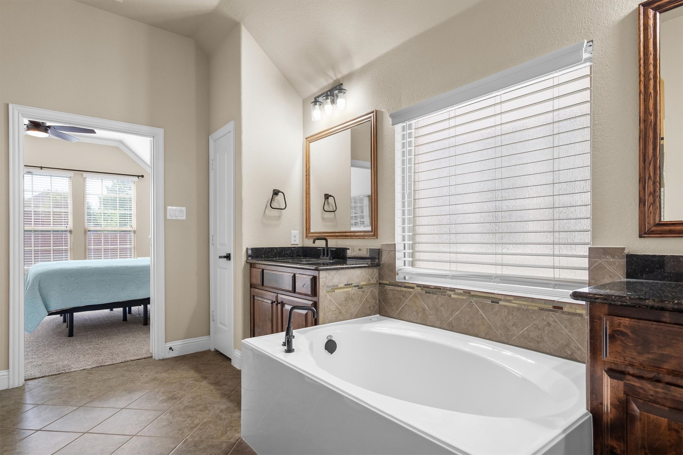 604 Satinwood Lane Euless TX 76039
