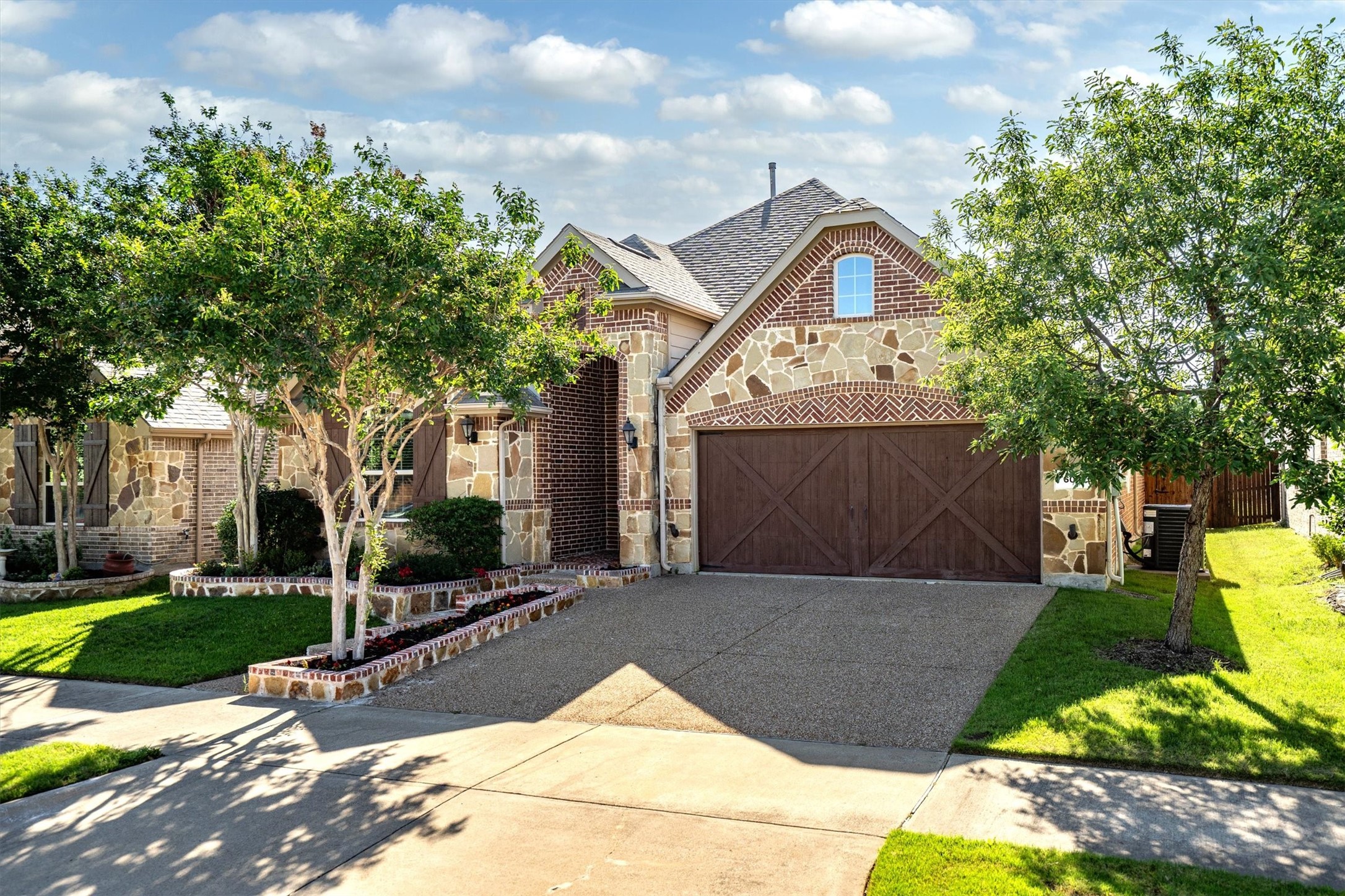 604 Satinwood Lane Euless TX 76039